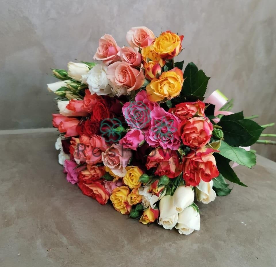 Букет цветов из: Розы в Лесной Кировской области