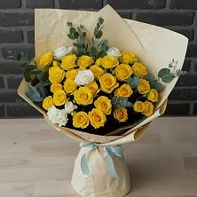 Букет цветов из:  Розы в Лесной Кировской области