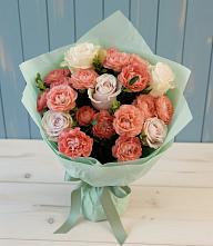 Букет цветов из:  Розы в Лесной Кировской области