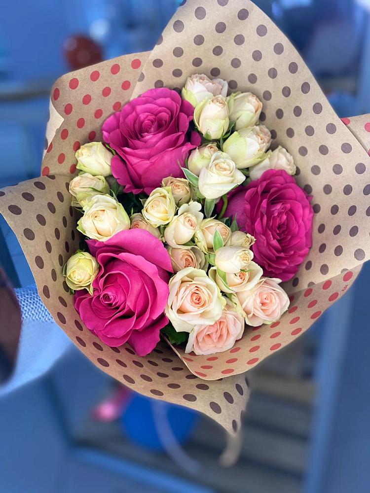 Букет цветов из: Розы в Лесной Кировской области