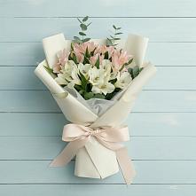 Букет цветов из:  Альстромерии #REPLACE_PRED# Лесной Кировской области