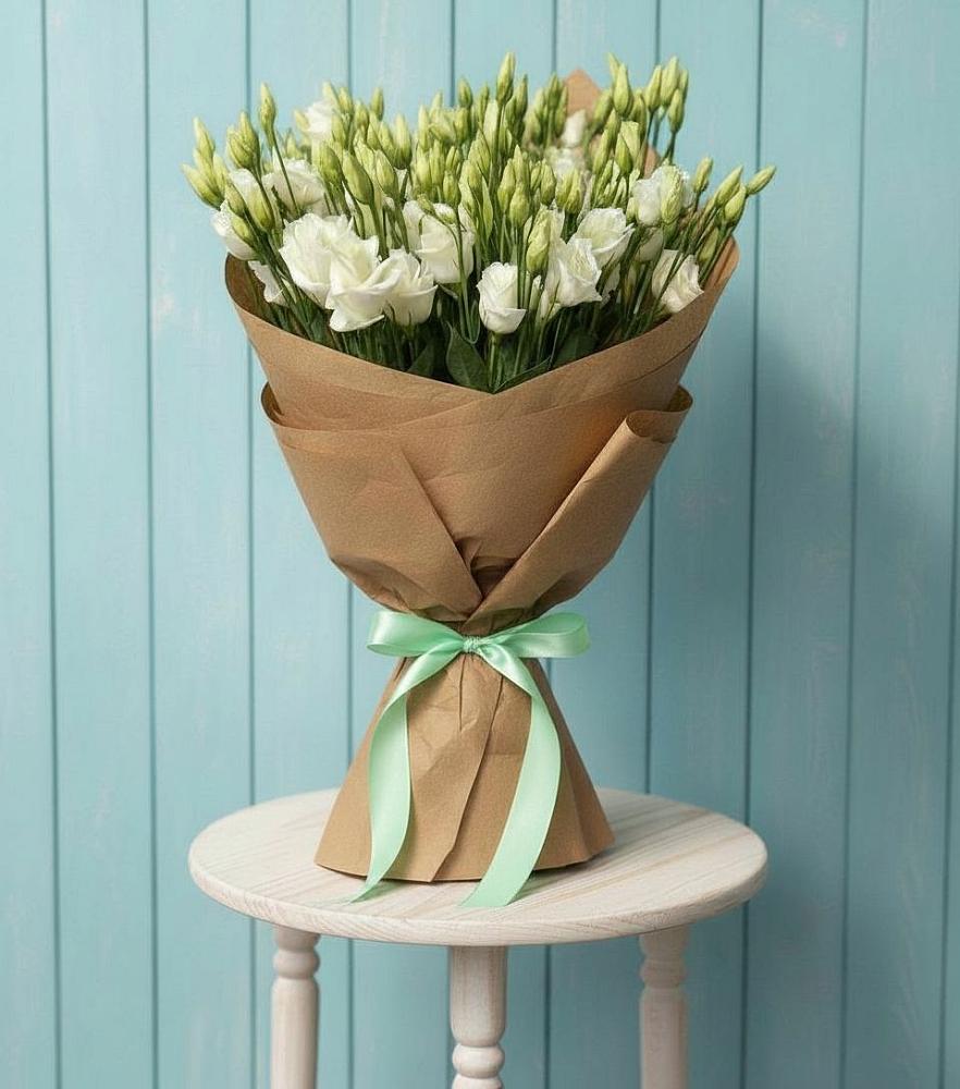 Букет цветов из: Лизиантусы в Лесной Кировской области