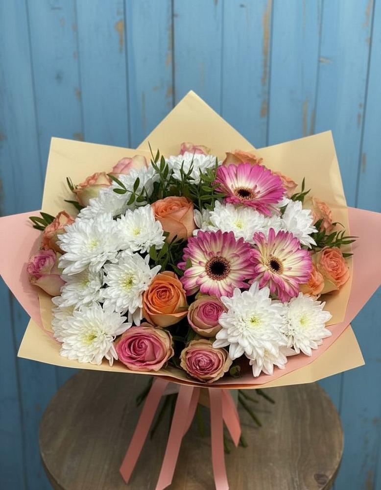 Букет цветов из: Розы, Герберы и Хризантемы в Лесной Кировской области