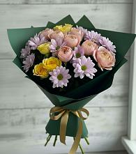 Букет цветов из:  Хризантемы и Розы в Лесной Кировской области
