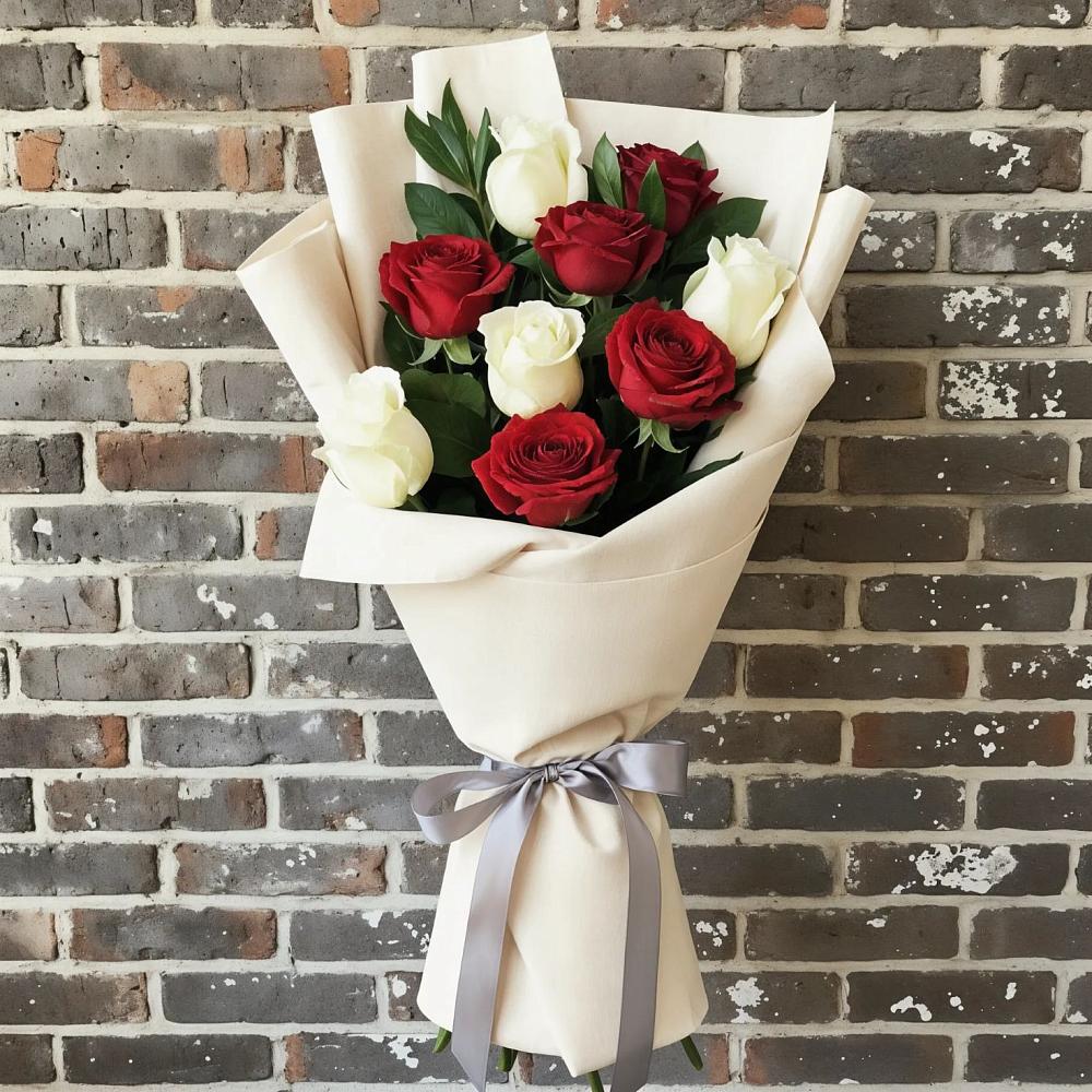 Букет цветов из: Розы в Лесной Кировской области