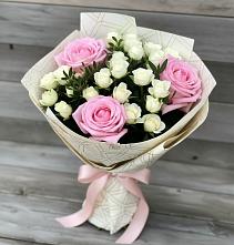 Букет цветов из:  Розы в Лесной Кировской области