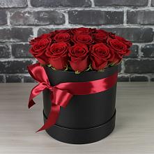 Цветочная композиция из Розы в шляпной коробке #REPLACE_PRED# Лесной Кировской области