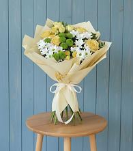 Букет цветов из:  Хризантемы и Розы #REPLACE_PRED# Лесной Кировской области