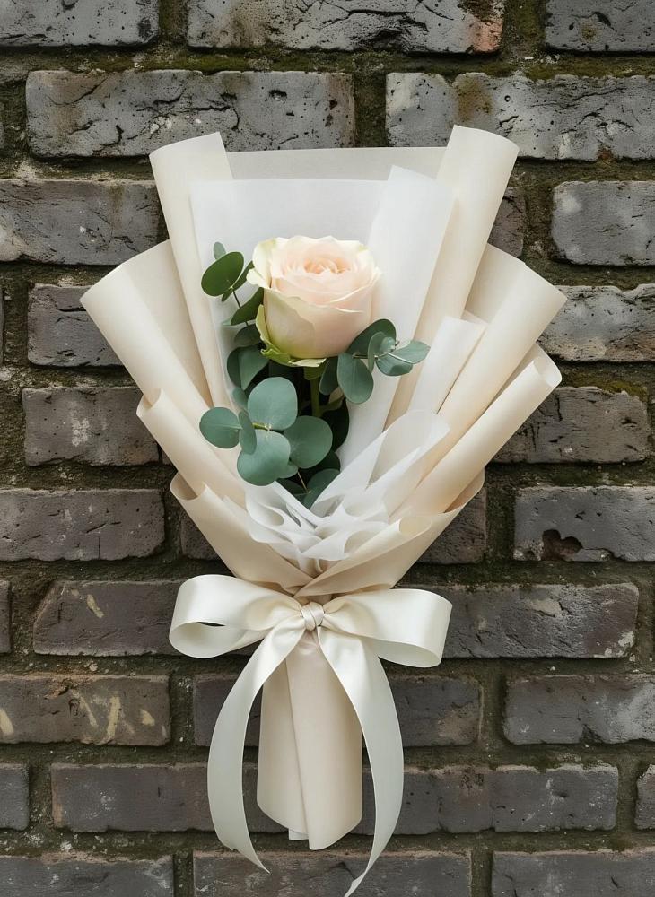 Букет цветов из: Розы в Лесной Кировской области