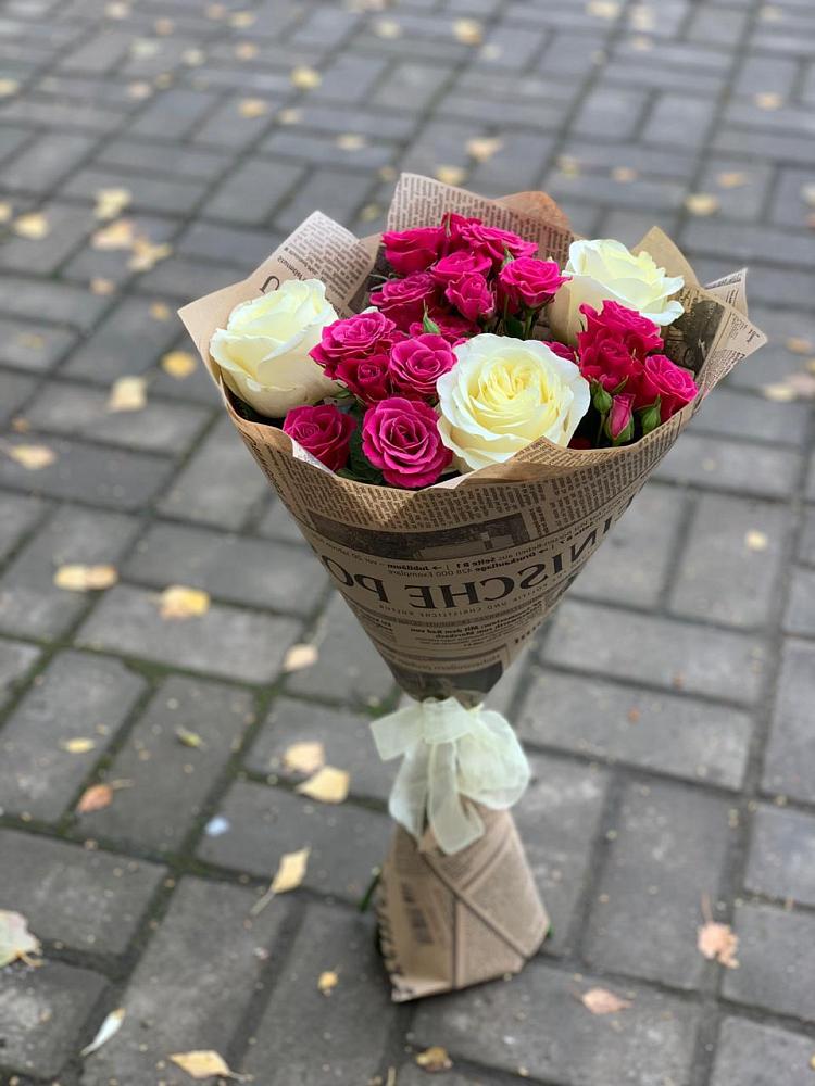 Букет цветов из: Розы в Лесной Кировской области