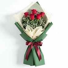 Букет цветов из:  Розы в Лесной Кировской области