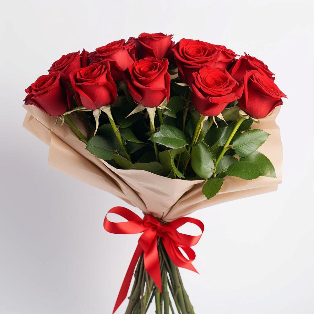 Букет 11 Красных роз Эдлесс Лав в Лесной Кировской области