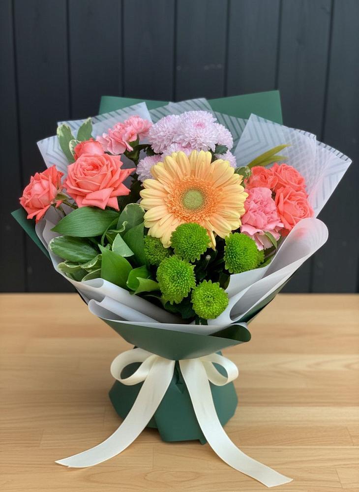 Букет цветов из: Гвоздики, Розы, Герберы и Хризантемы в Лесной Кировской области
